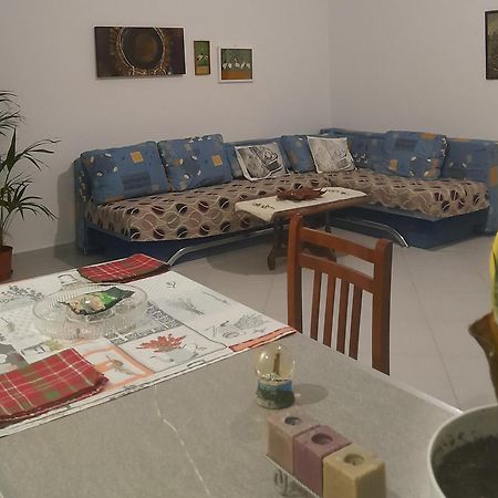 A&A House Pension Berat Buitenkant foto